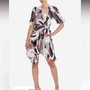 NWT BCBGMAXAZRIA  Cocktail and Party Dress. SZ 6